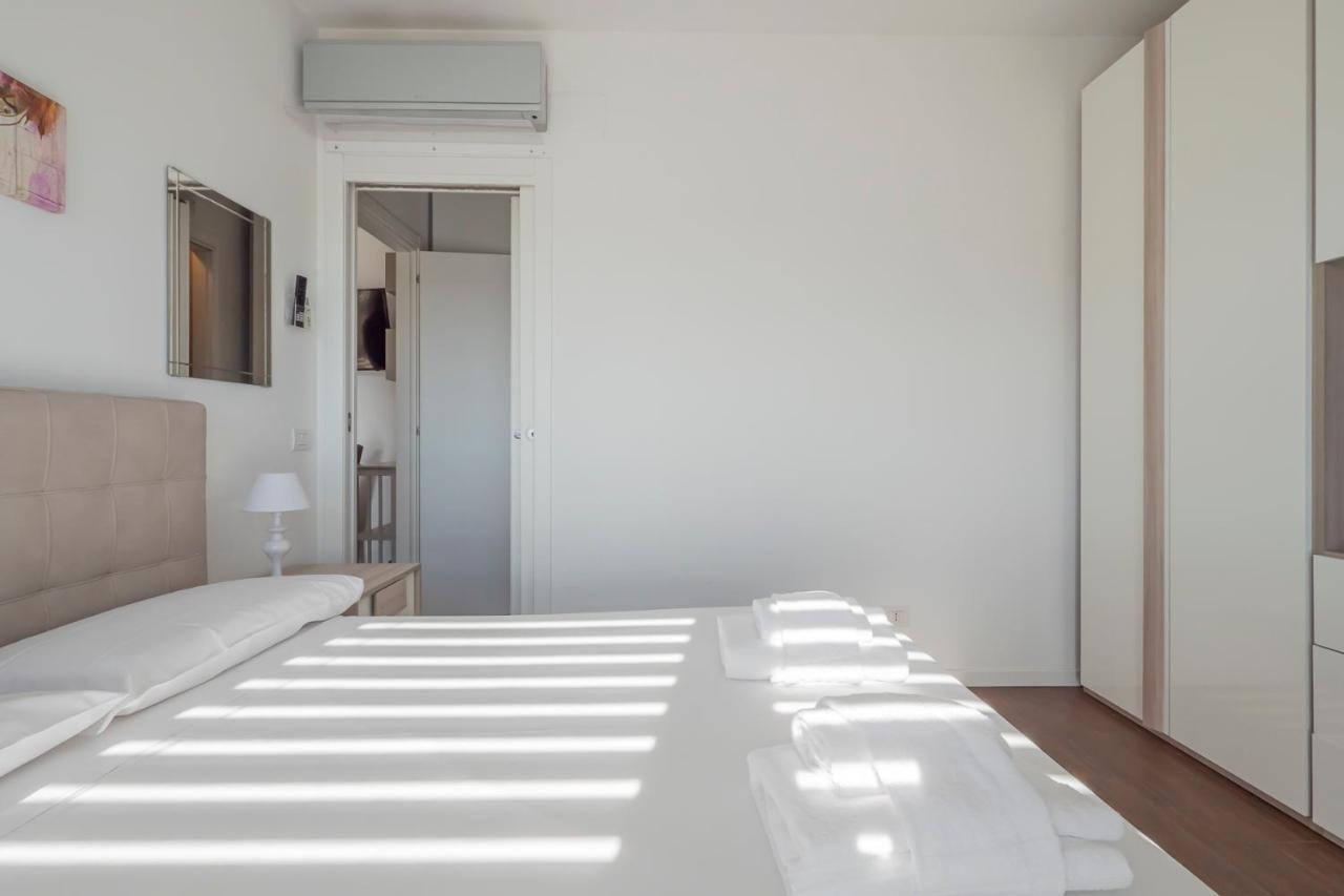 Luxury Near Linate Quintiliano 7 Apartment *