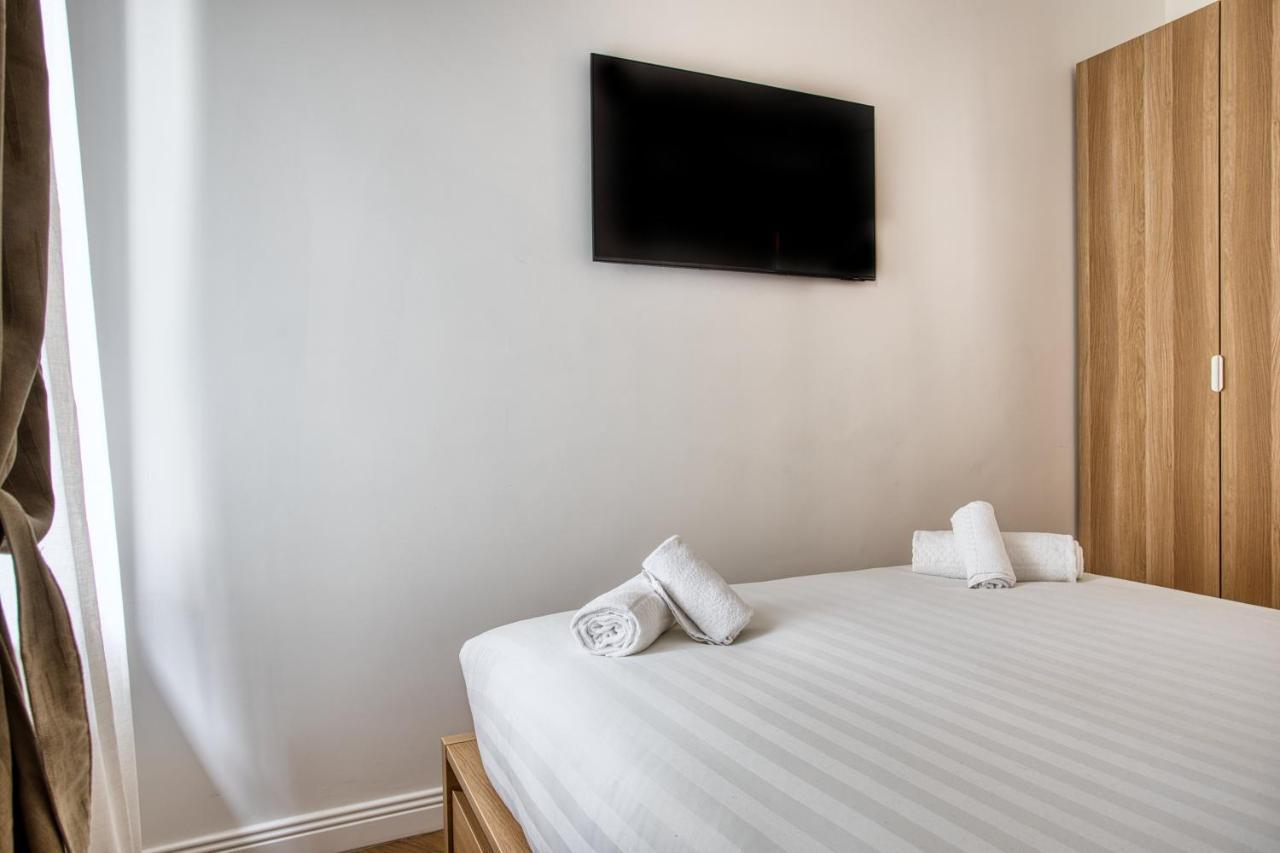Apartment Joivy Stunning Flat With Balcony