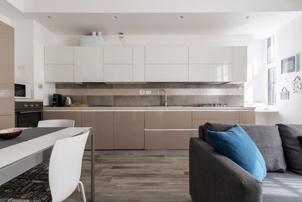 Bilocale - La Ringhiera Dell'isola Apartamento