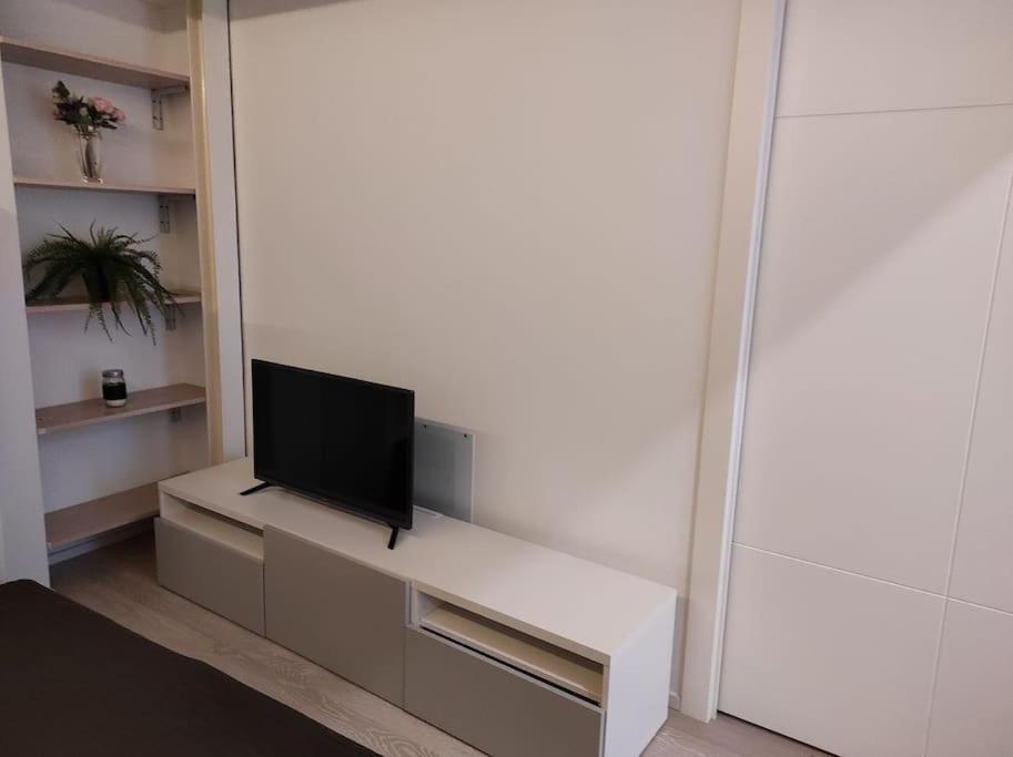 Duomo Porta Venezia Mini Loft Con Wifi E Netflix Apartment