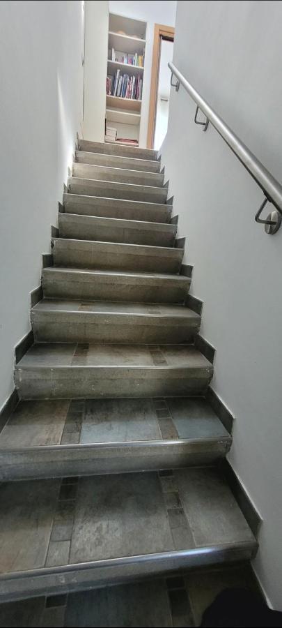 Homestay Stanza In Con Giardino *