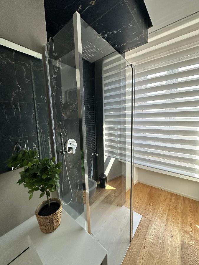 Apartment Lr Deluxe - Fondazione Prada - Metro M3