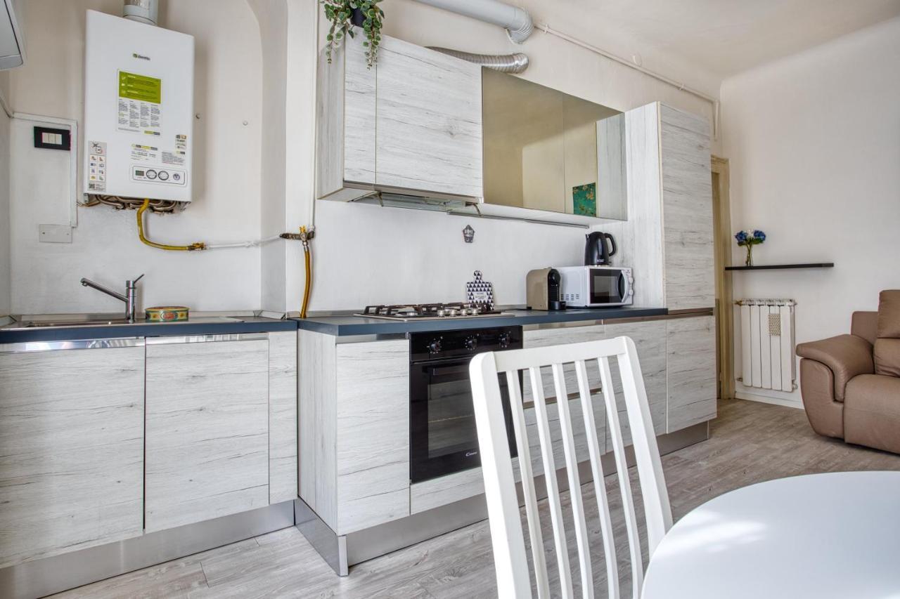 Joivy Chic 1 Bed Flat * Mailand