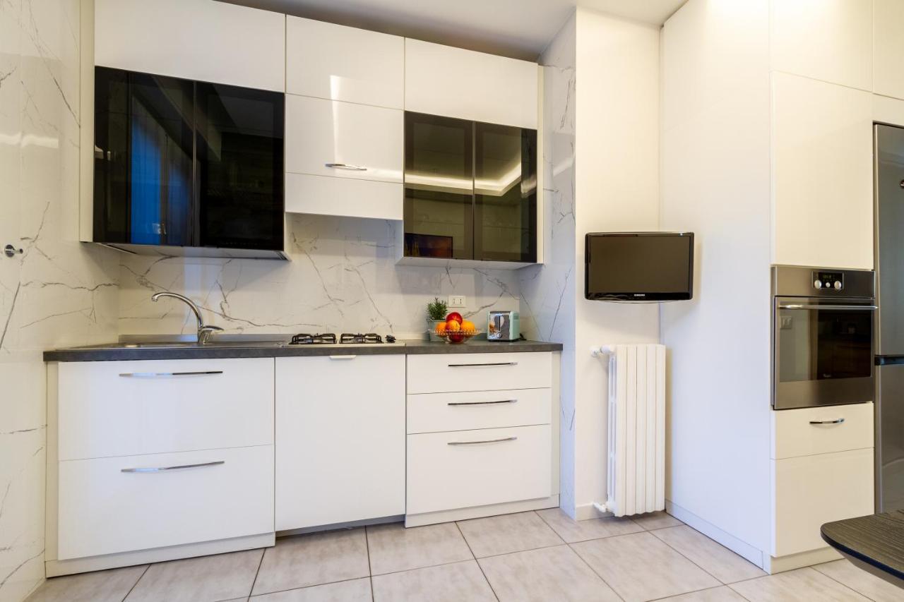 Apartamento Grazioso Metro Vicinissima Facile Per Arrivare A Duomo *