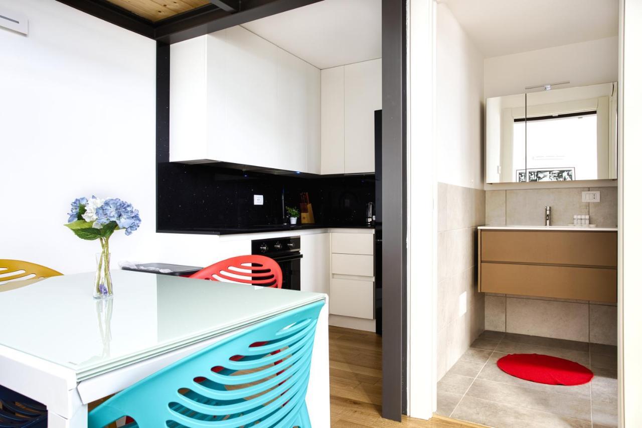 Joivy Charismatic 1-bed Flat With Parking Mailand