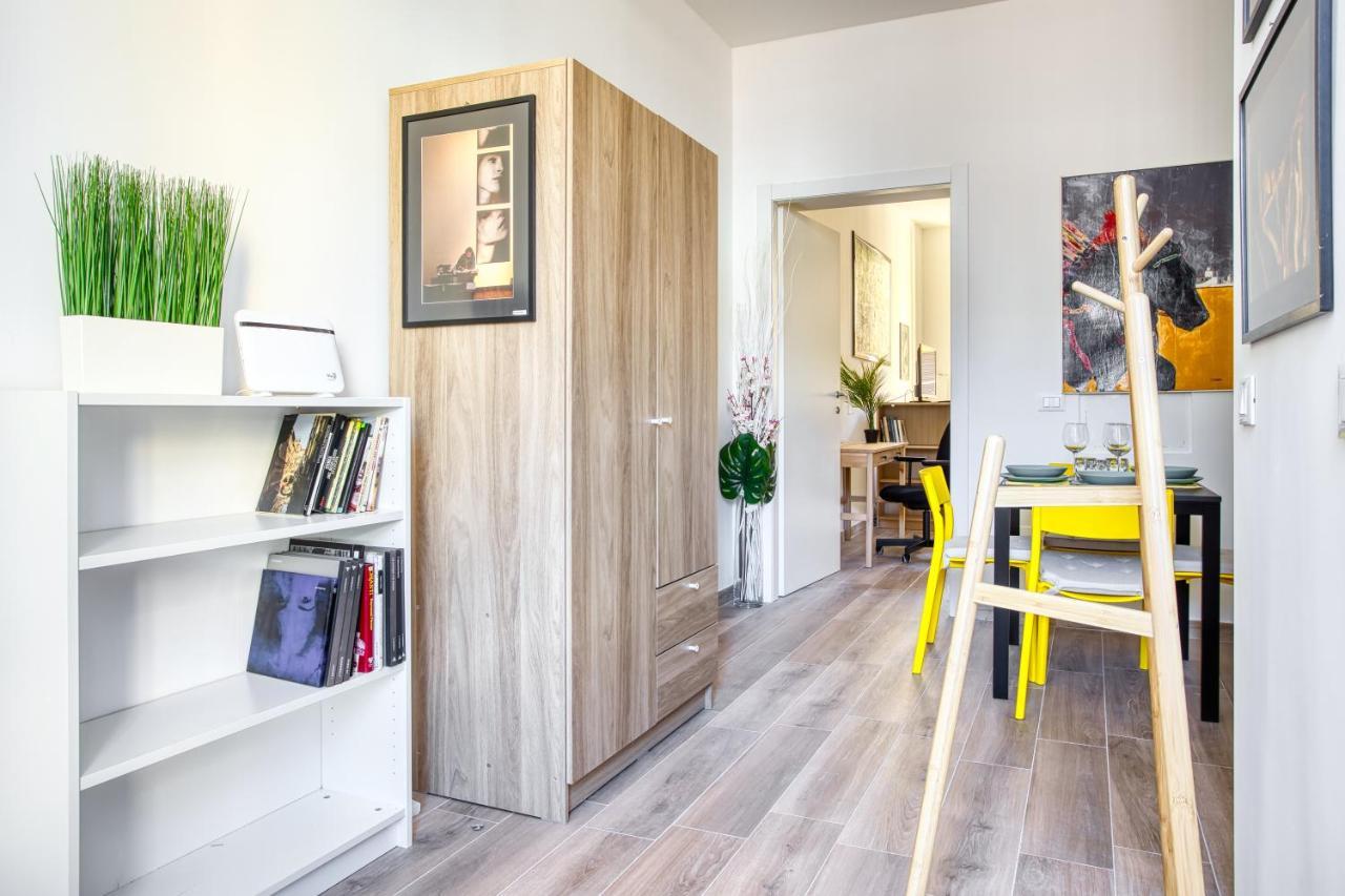 Joivy Bright Flat Near Sforzesco Castle Mailand