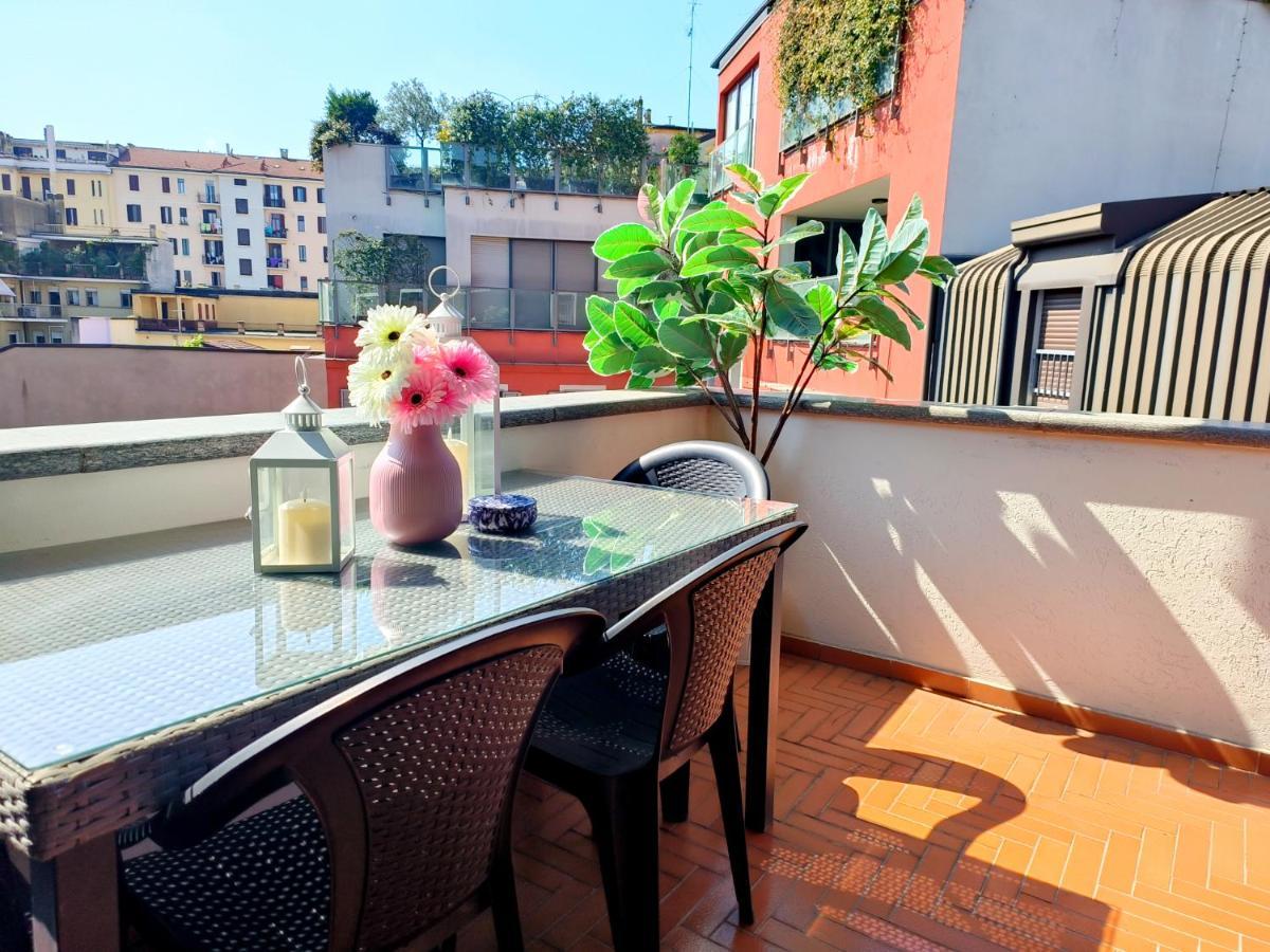 Apartment Exclusive And Unobtainable Big Terrace In Downtown With Ac, Wifi, Subway M1 And M2 In Shopping Area Mailand