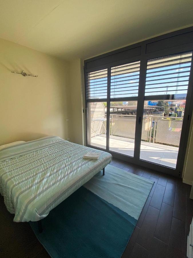 Apartamento Moderno E Comodo In Bovisa Milão