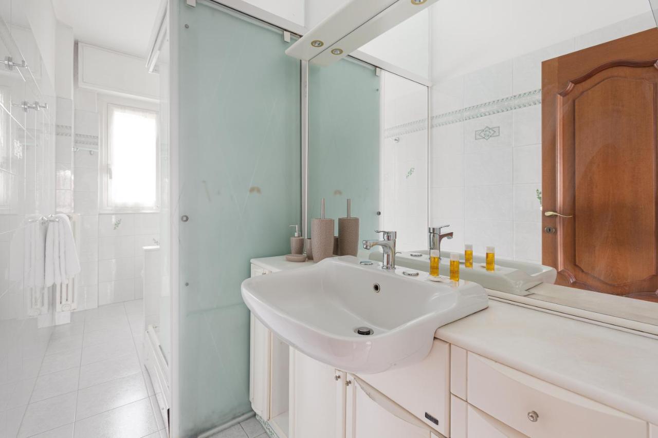 Comfy X6 - 400 M Far From Bonola Mm1 Apartment