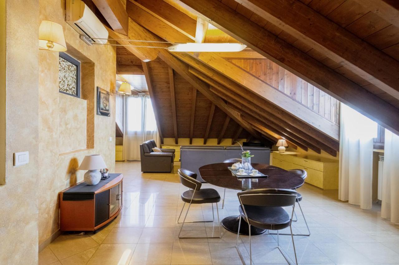 Apartment Easylife - Esclusivo Attico In S Babila Mailand