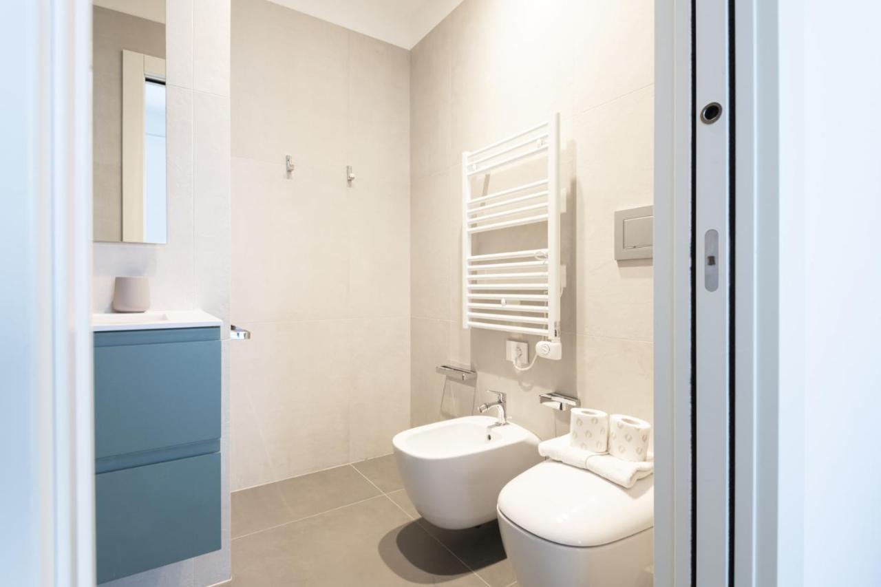 Apartment Easylife - Lussuosa Dimora Con Rooftop Condominiale Vista Duomo Milan