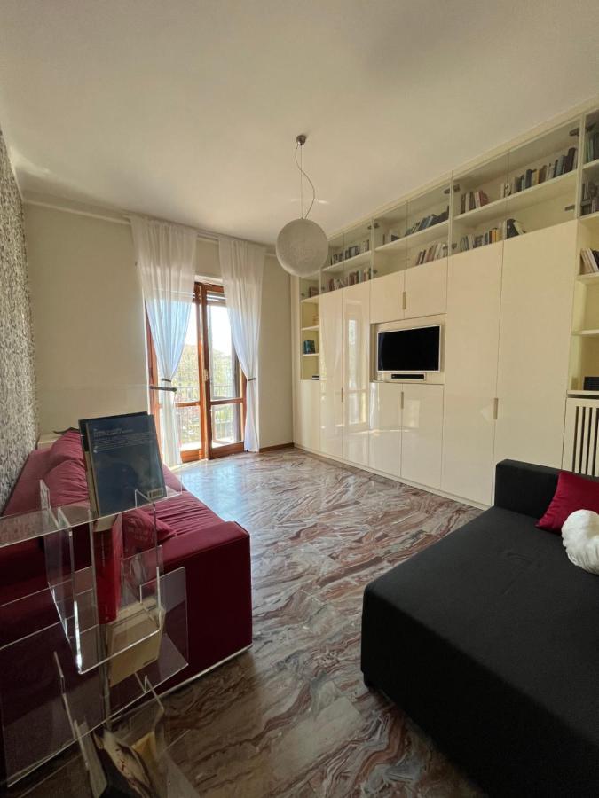 La Casa Di Sara - *