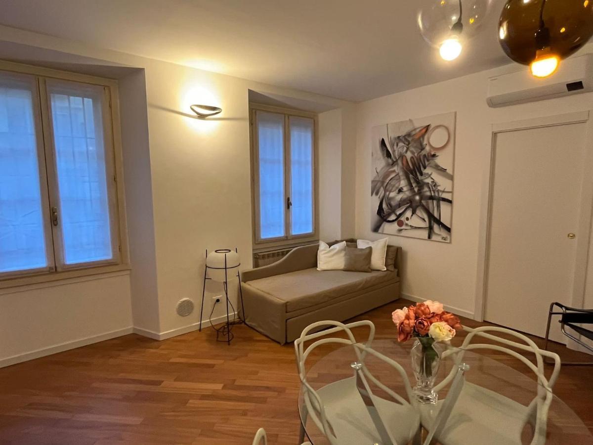 Casa Vercelli Delizioso Bilocale Moderno Nella Vecchia Apartment Mailand