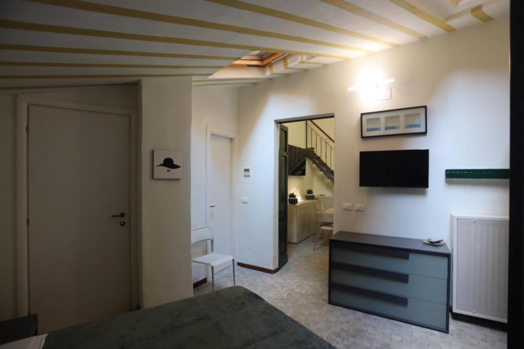 Casa de hóspedes Imhome - Cadorna House Milão