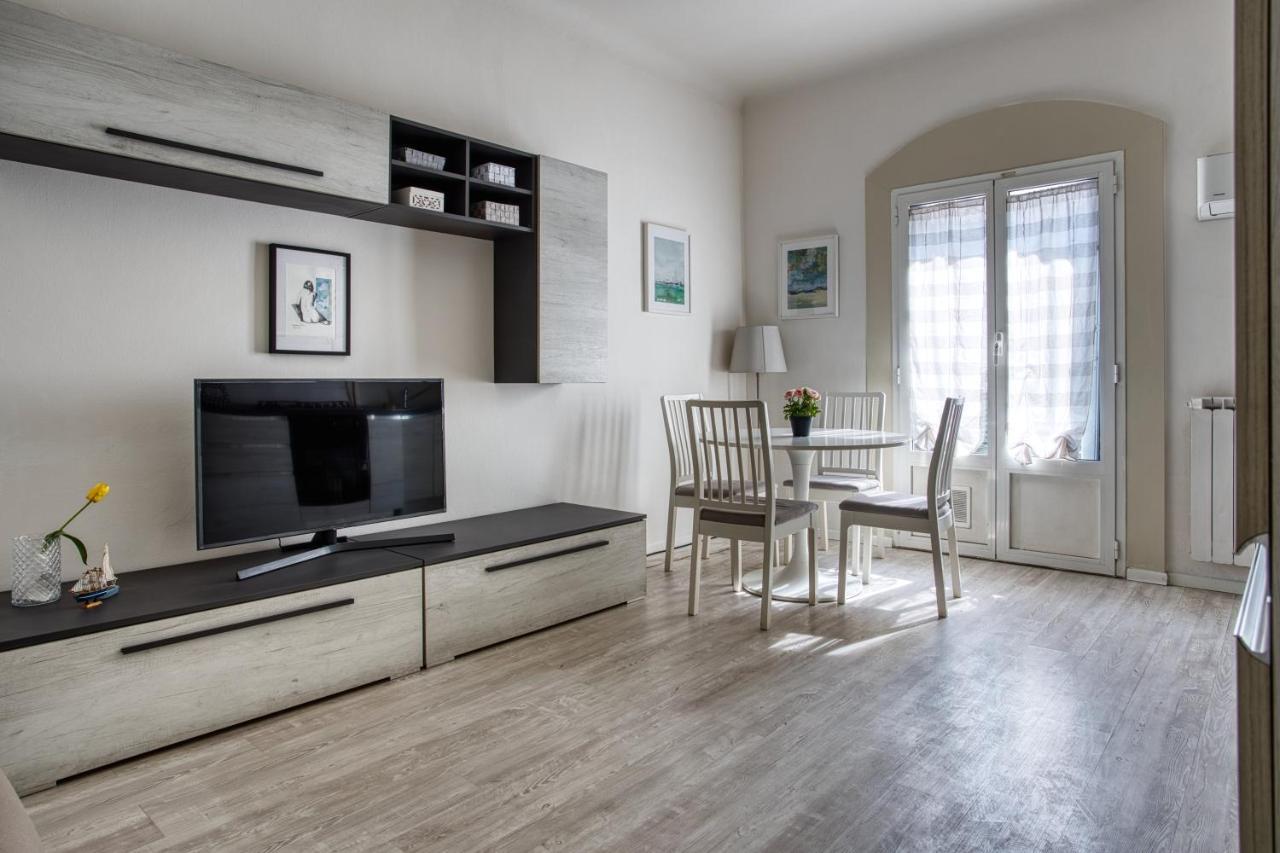 Joivy Chic 1 Bed Flat Apartment *