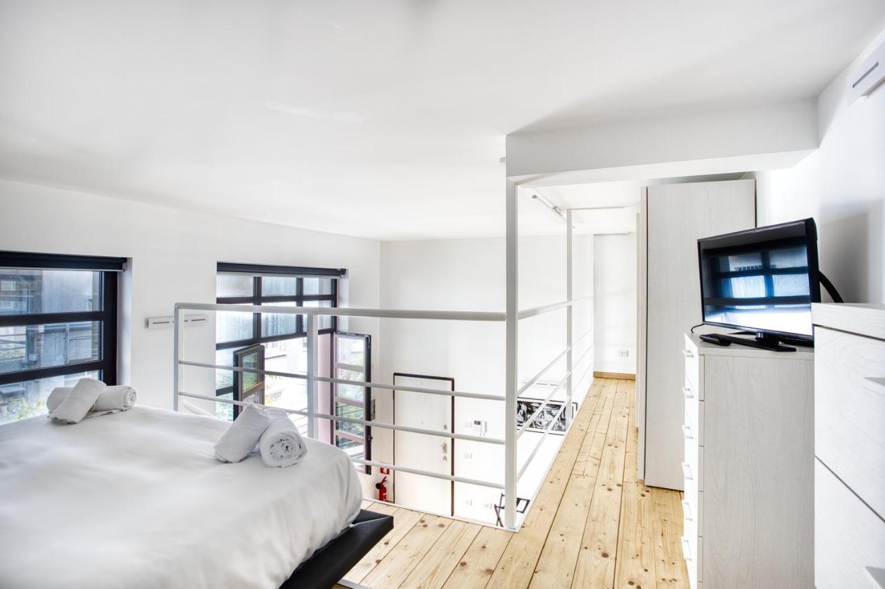 Joivy Charismatic 1-bed Flat With Parking Mailand