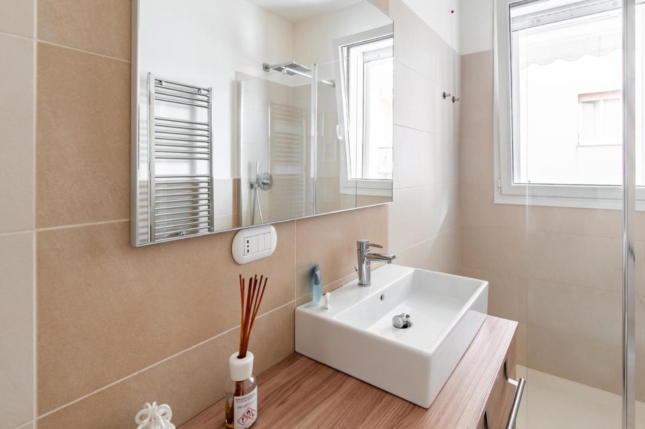 Easylife - Moderno Con Terrazzo In Paolo Sarpi Apartment
