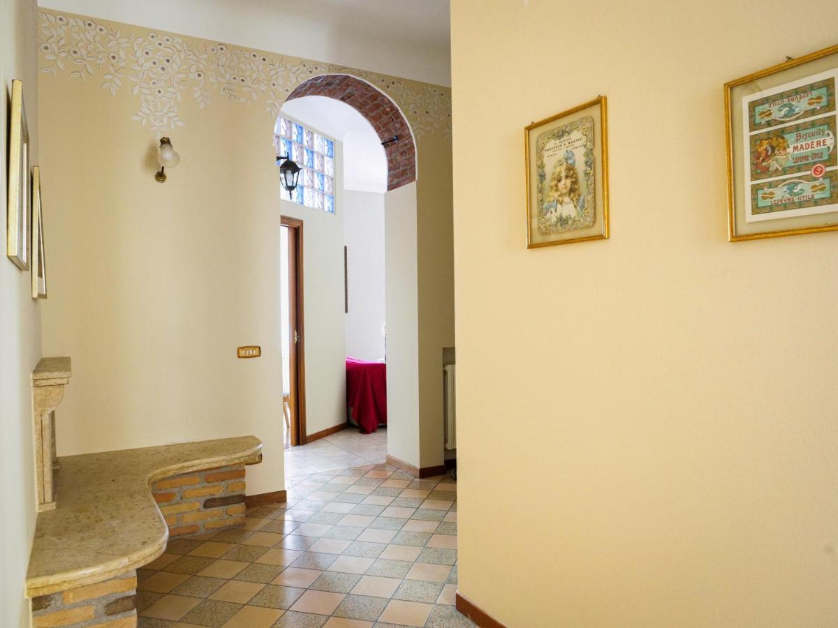 Wonderful Downtown Apartment-hd Netflix, King-size Bed, Two Minutes' Walk From Metro Apartment Mailand