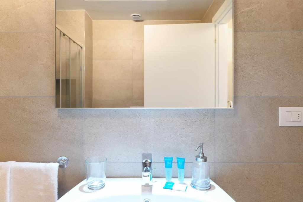 Apartment Contempora - Rosellini 5a Mailand