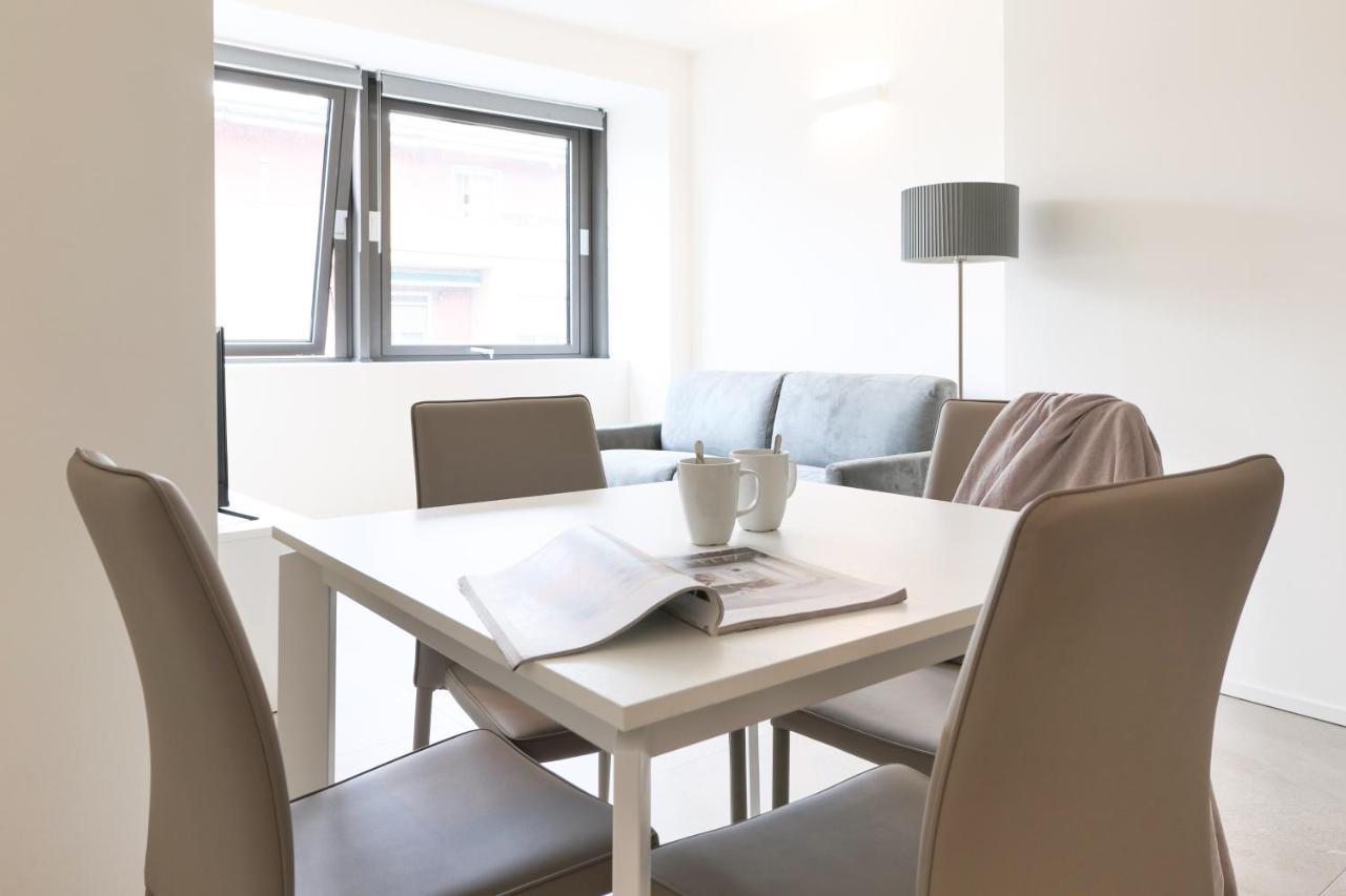 Contempora - Rosellini 5a Mailand
