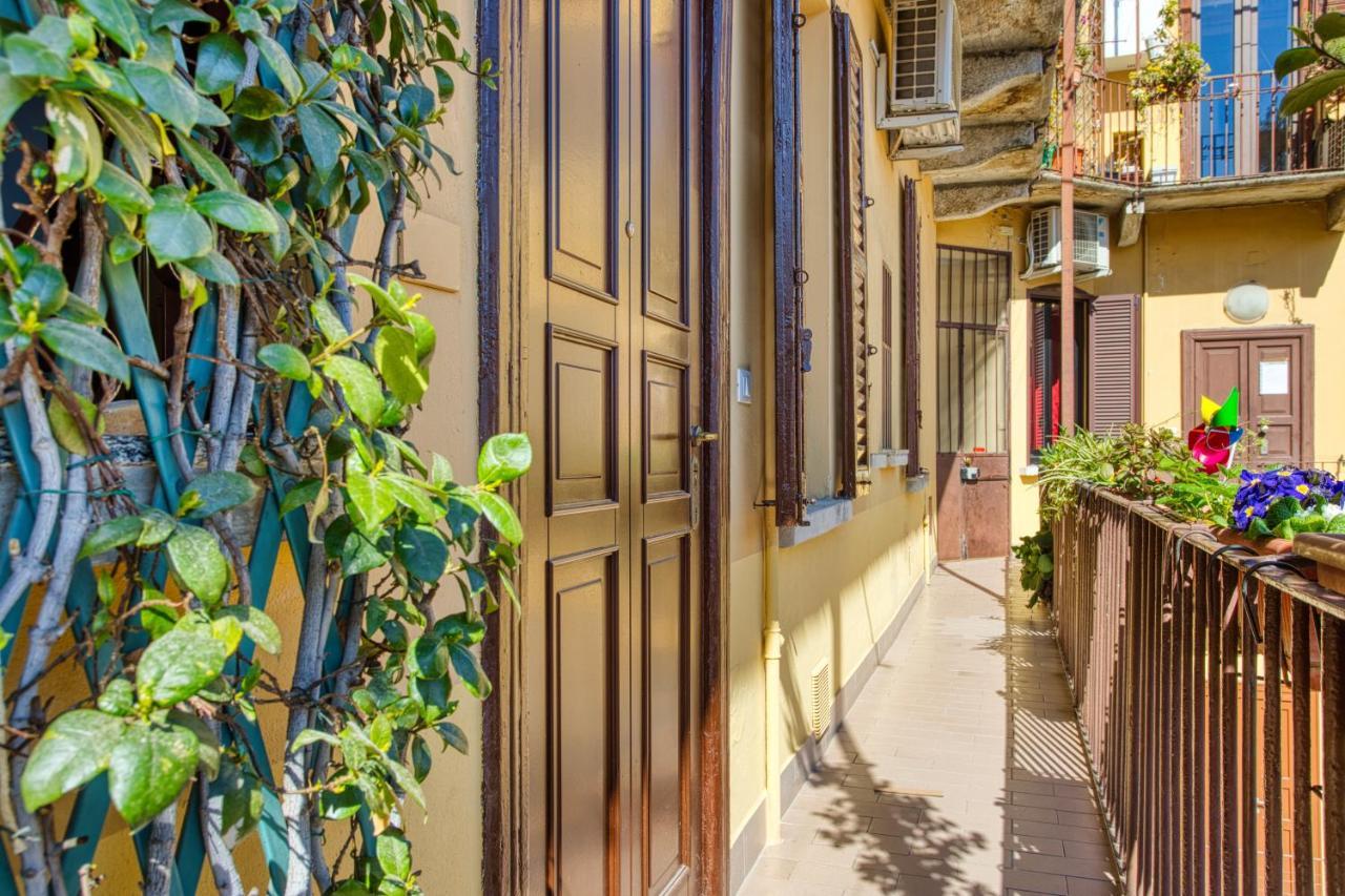 Joivy Bright Flat Near Sforzesco Castle Mailand