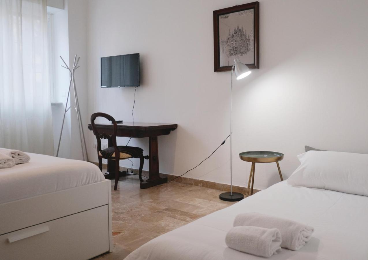 Orea Spiti - Drawings In Teodosio Apartamento Milão