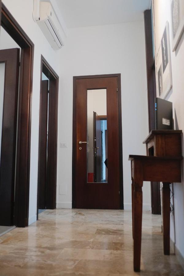 Orea Spiti - Drawings In Teodosio Apartamento *