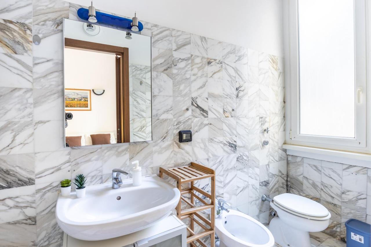Stazione Centralebilocale In Centro Con Wifi Apartment *