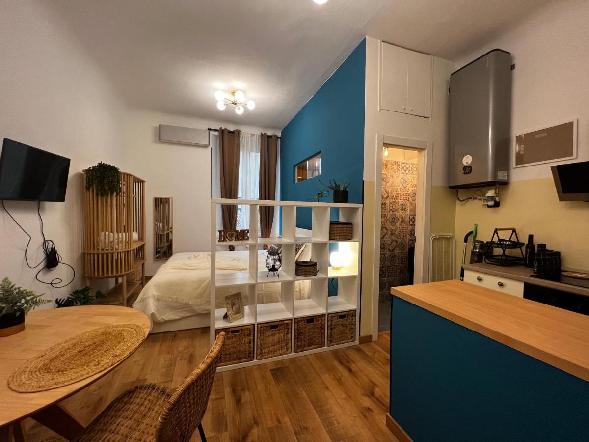 Regina Ai Navigli - Sky Tv, Wifi And Breakfast Box Apartment