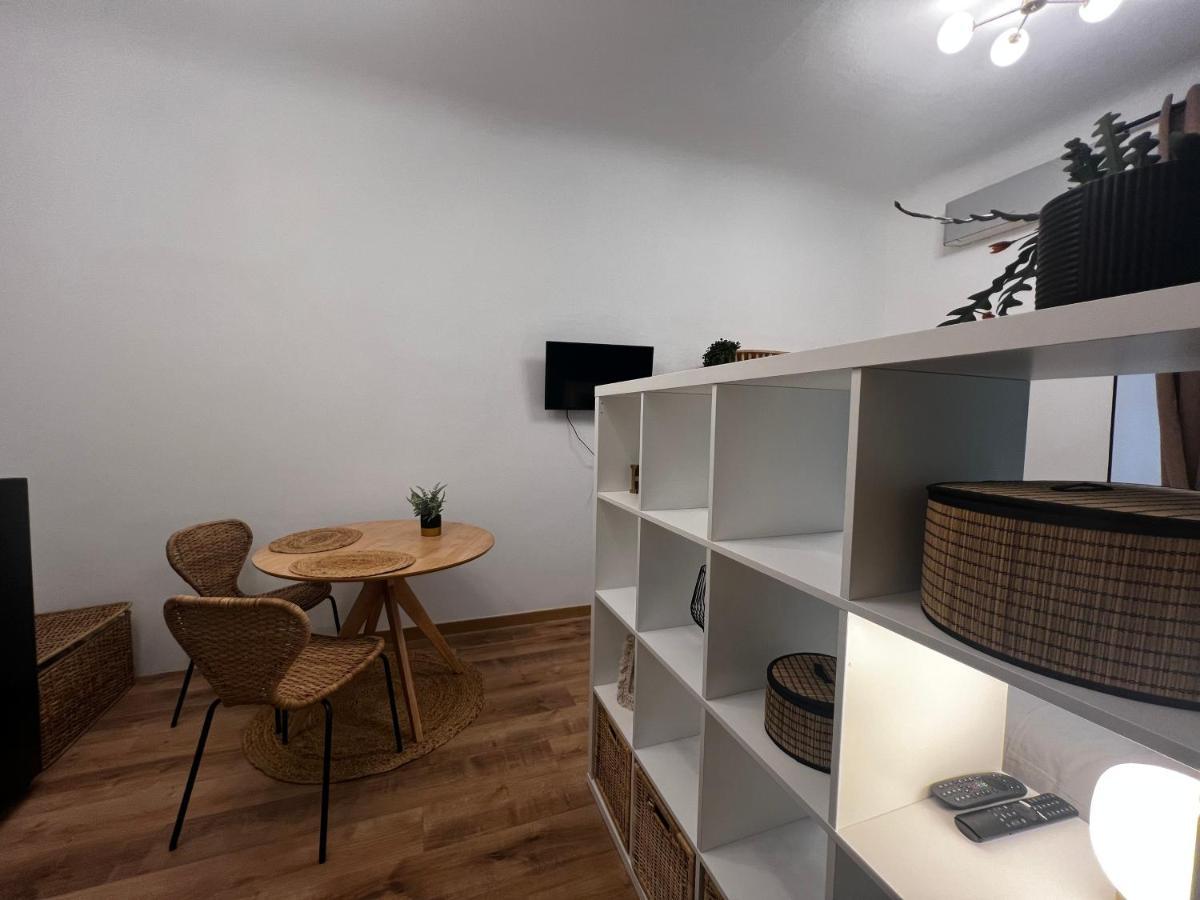 Regina Ai Navigli - Sky Tv, Wifi And Breakfast Box *