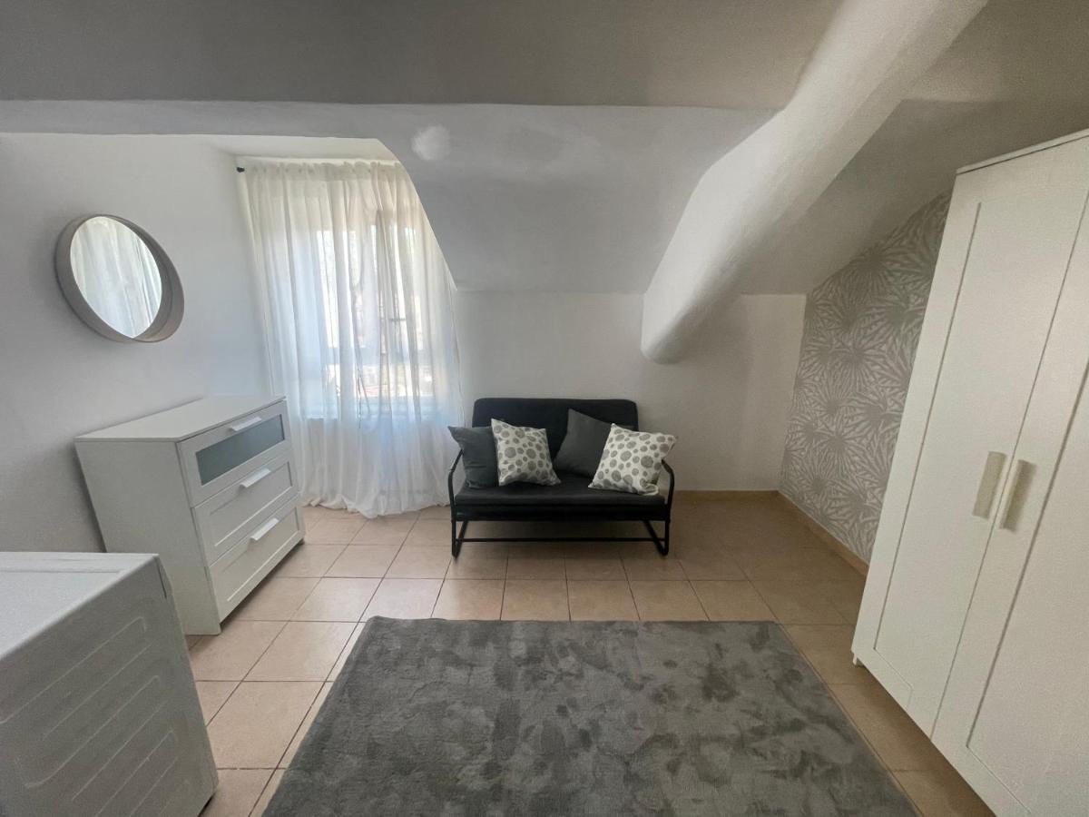 Mansarda Di Nolo-mm Pasteur-red Line Apartment Mailand