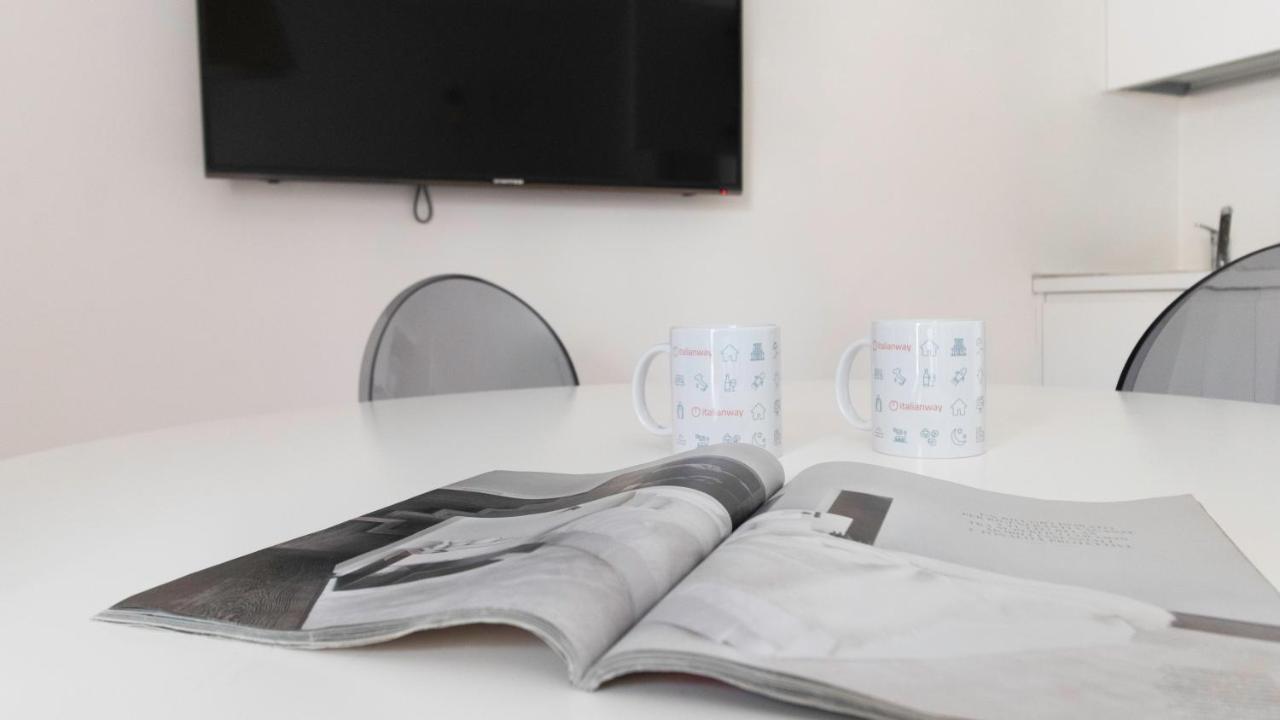 Italianway - Corso 11 Apartment Milan