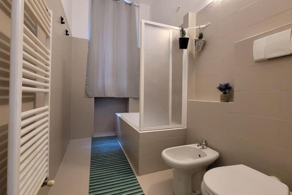Apartment Navigli-centro Stylish In Design District *