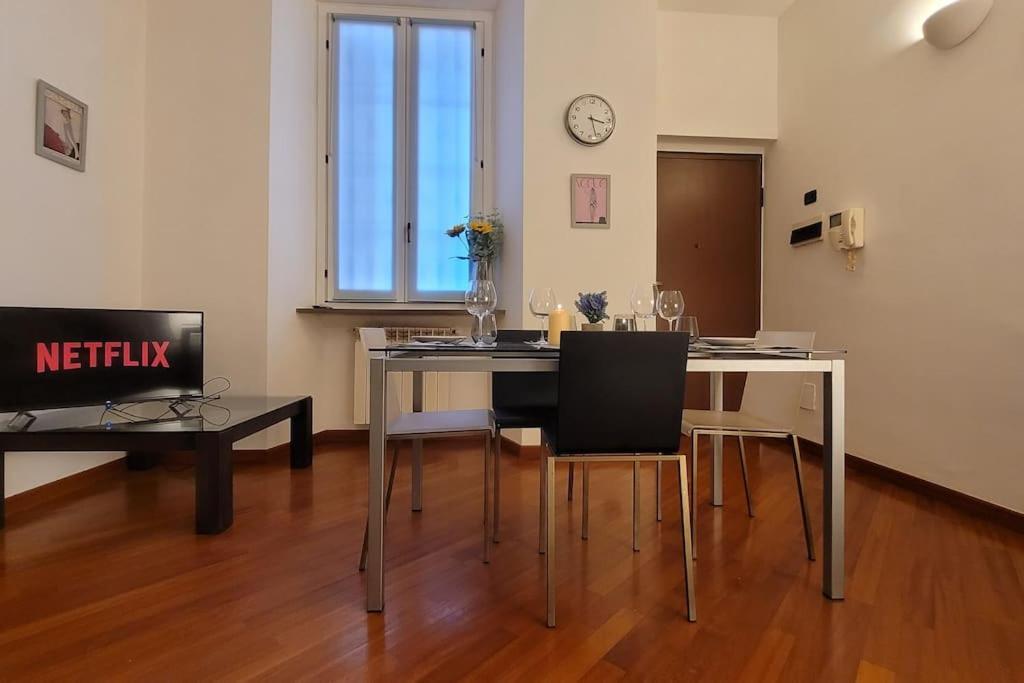 Navigli-centro Stylish In Design District Apartment Mailand