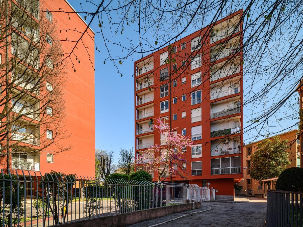 Corvetto - Omero Charme Milan