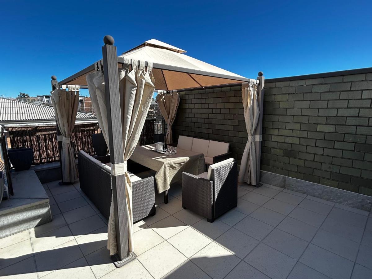 R39 Attic With Terrace And Private Parking Apartamento Milão