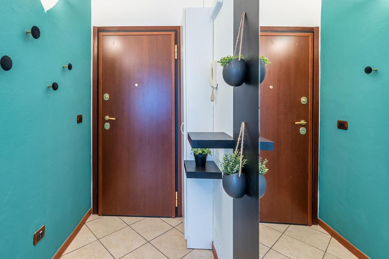 Elegant Citylife Apartment- Metro Access - Double *