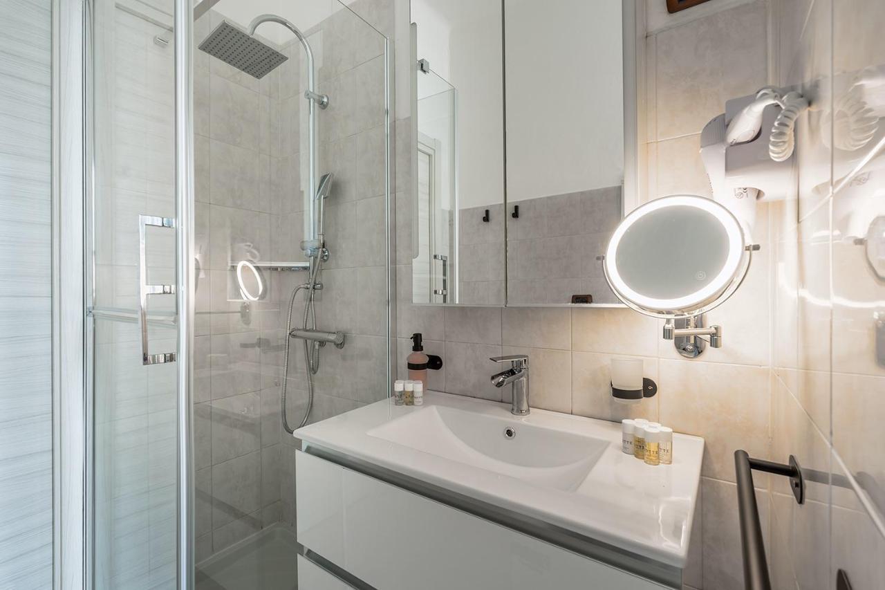 Apartment Elegant Citylife Apartment- Metro Access - Double