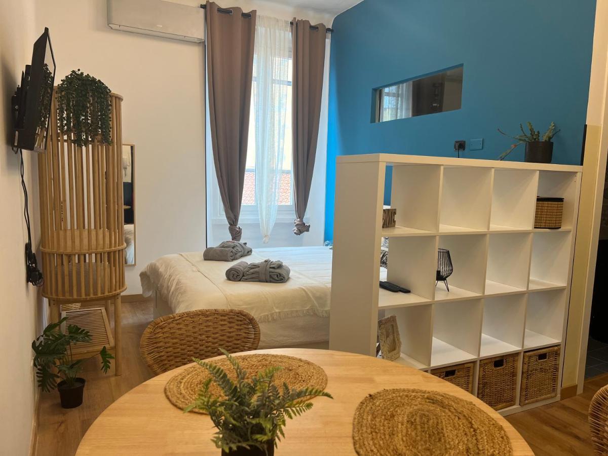 Regina Ai Navigli - Sky Tv, Wifi And Breakfast Box Apartment