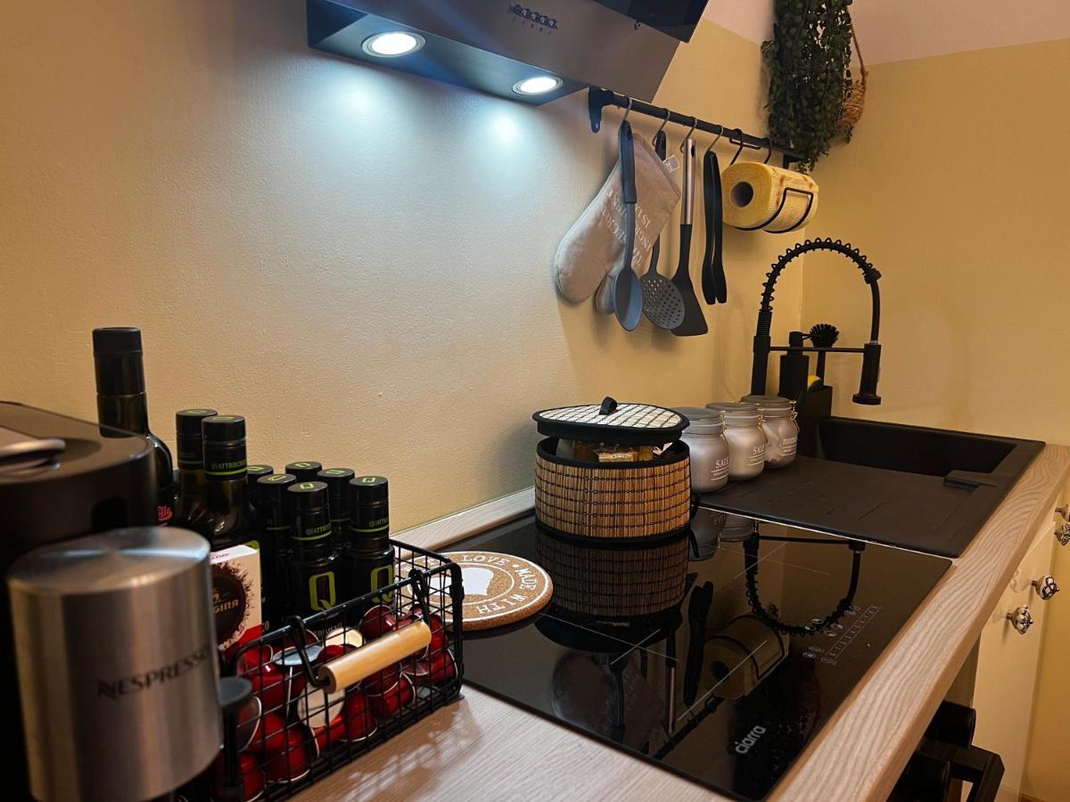 Apartment Regina Ai Navigli - Sky Tv, Wifi And Breakfast Box *