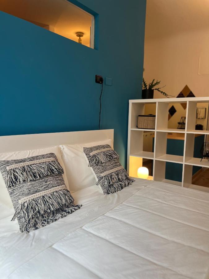 Apartment Regina Ai Navigli - Sky Tv, Wifi And Breakfast Box