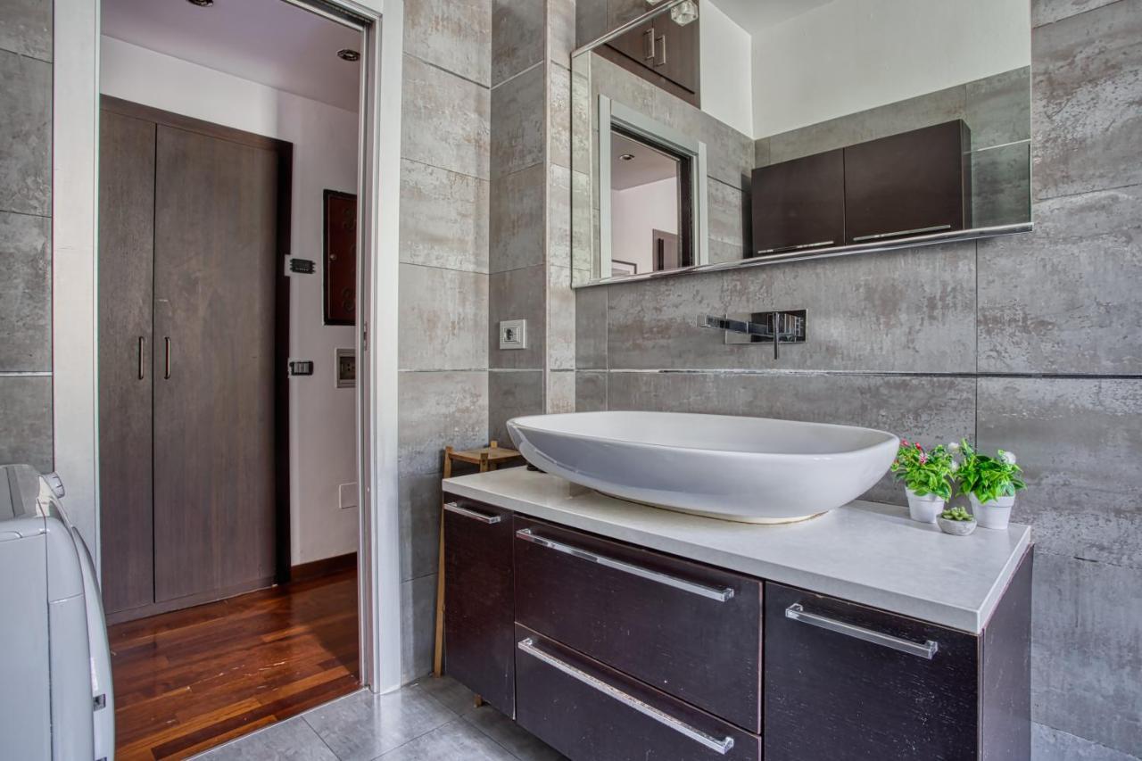 Joivy Tasteful Flat With Balcony * Mailand