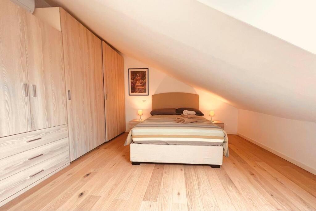 Urban House - Skylight House Navigli Milan Center Apartment *