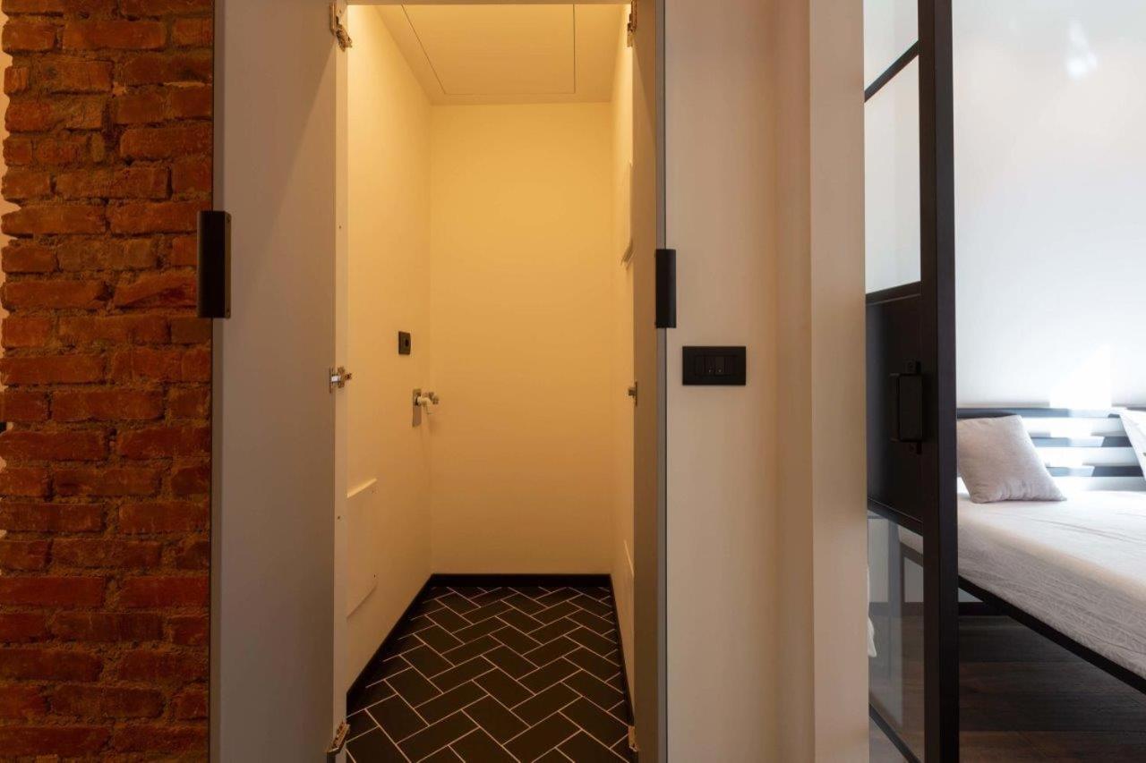 Cre12 -loreto - Duomo- Design - Elegant - Modern Apartment