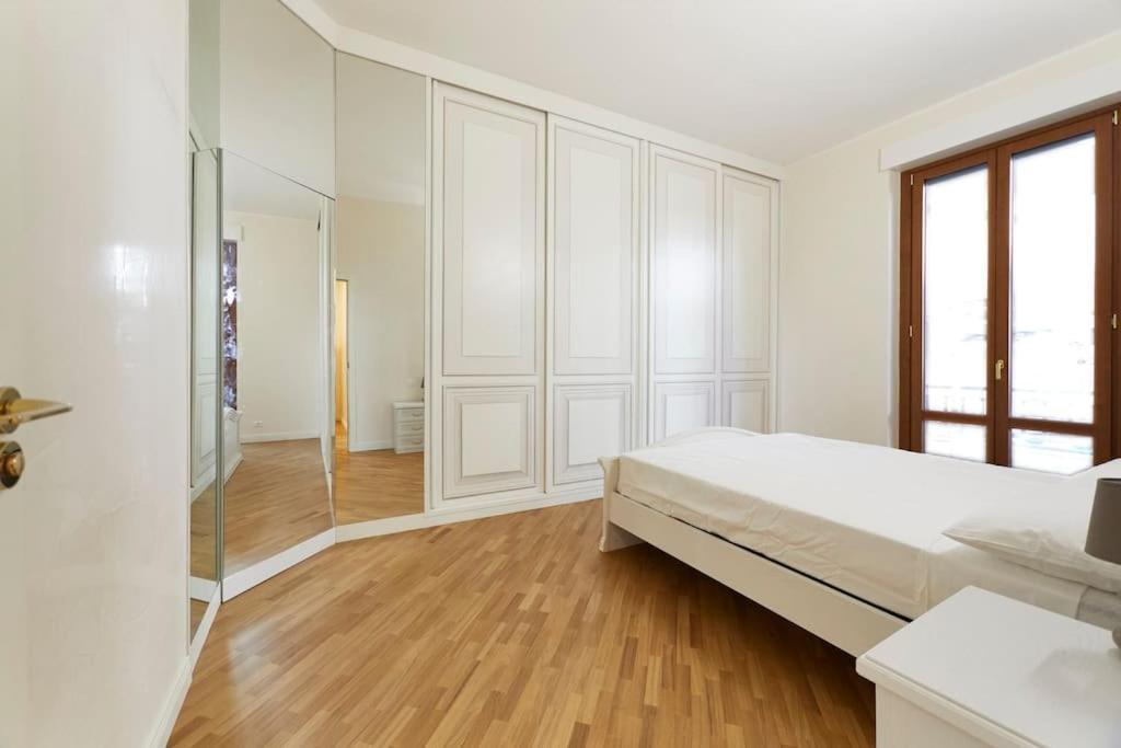 Elegant * Milan