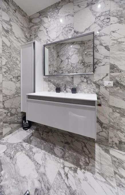 Elegant Apartment Milan
