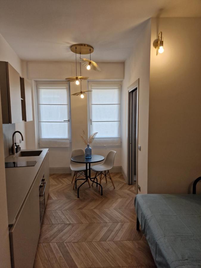 Place - Piazza V Giornate In The Center- Wifi - Netflix Apartment *
