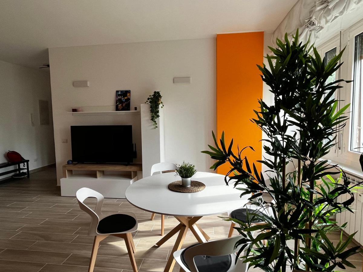 The Bright Place: Wide And Modern In Apartment *