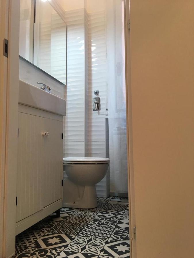 Flat In Red Metro Apartment *