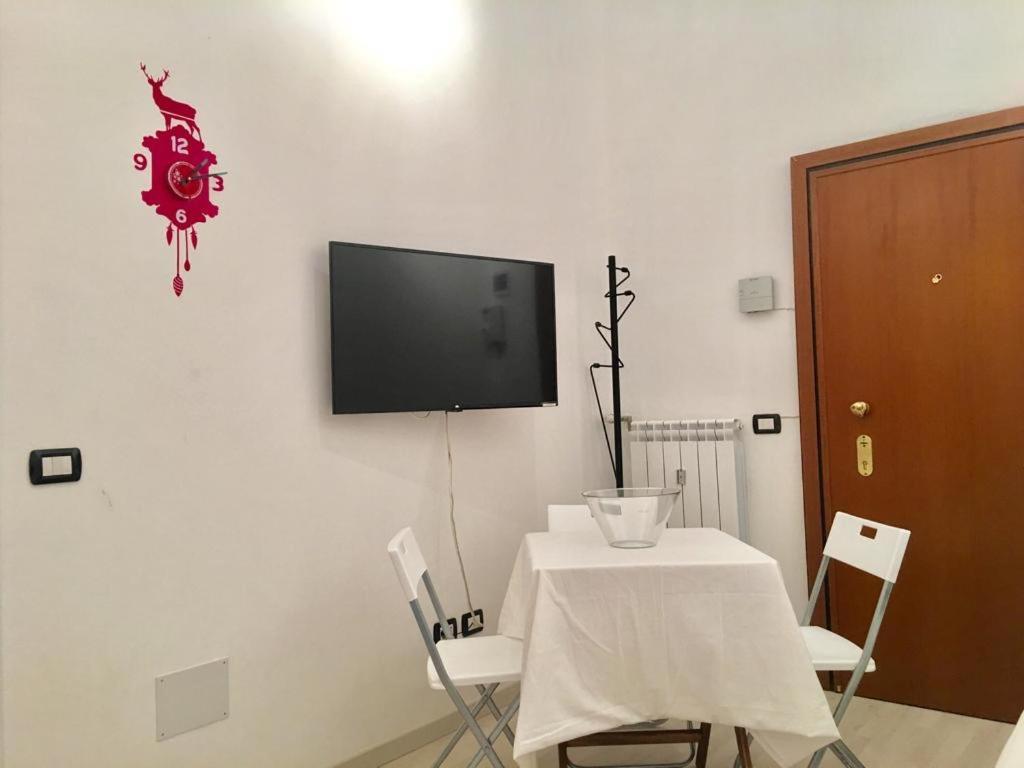 Flat In Red Metro Apartment Milan